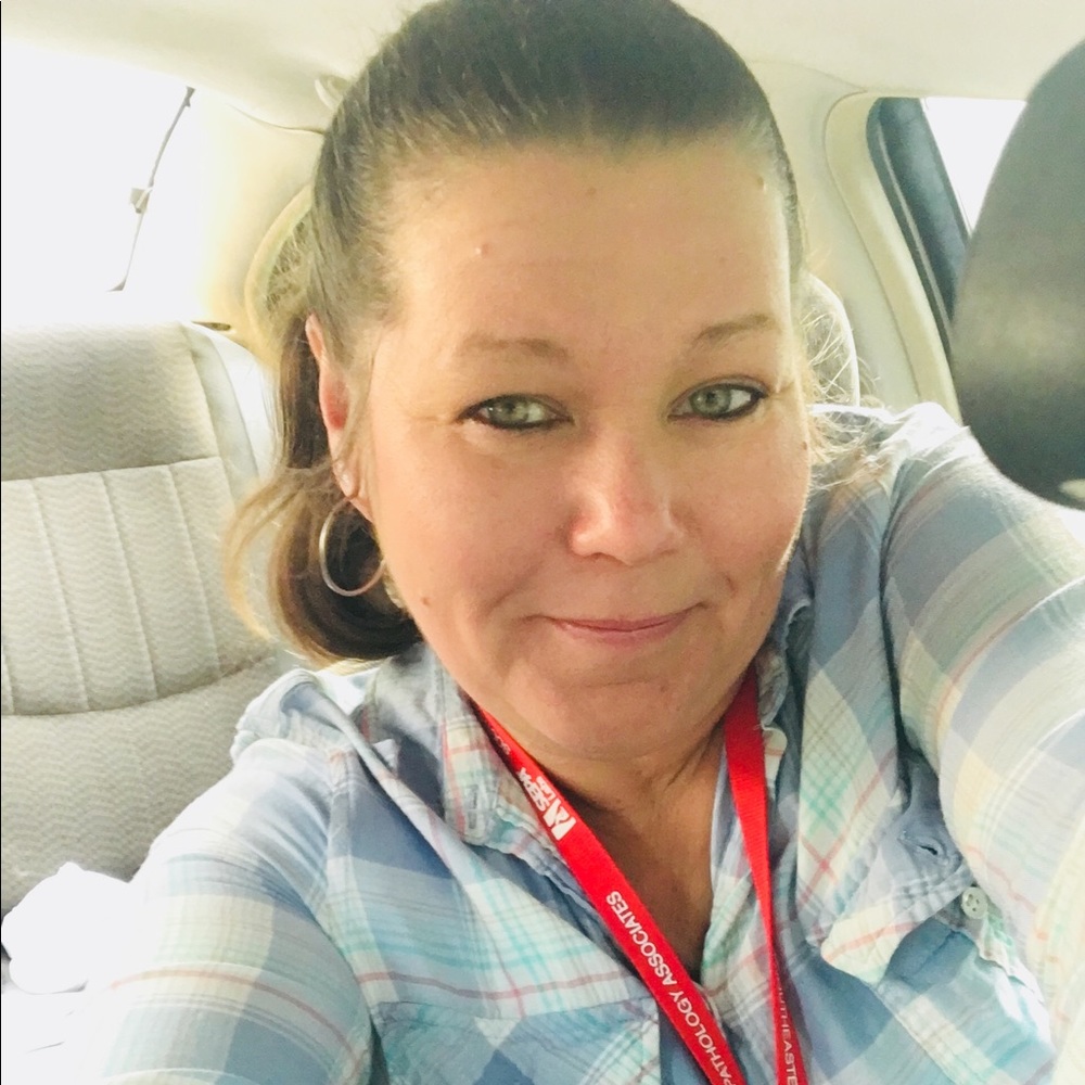 Meet your Posher, Denise